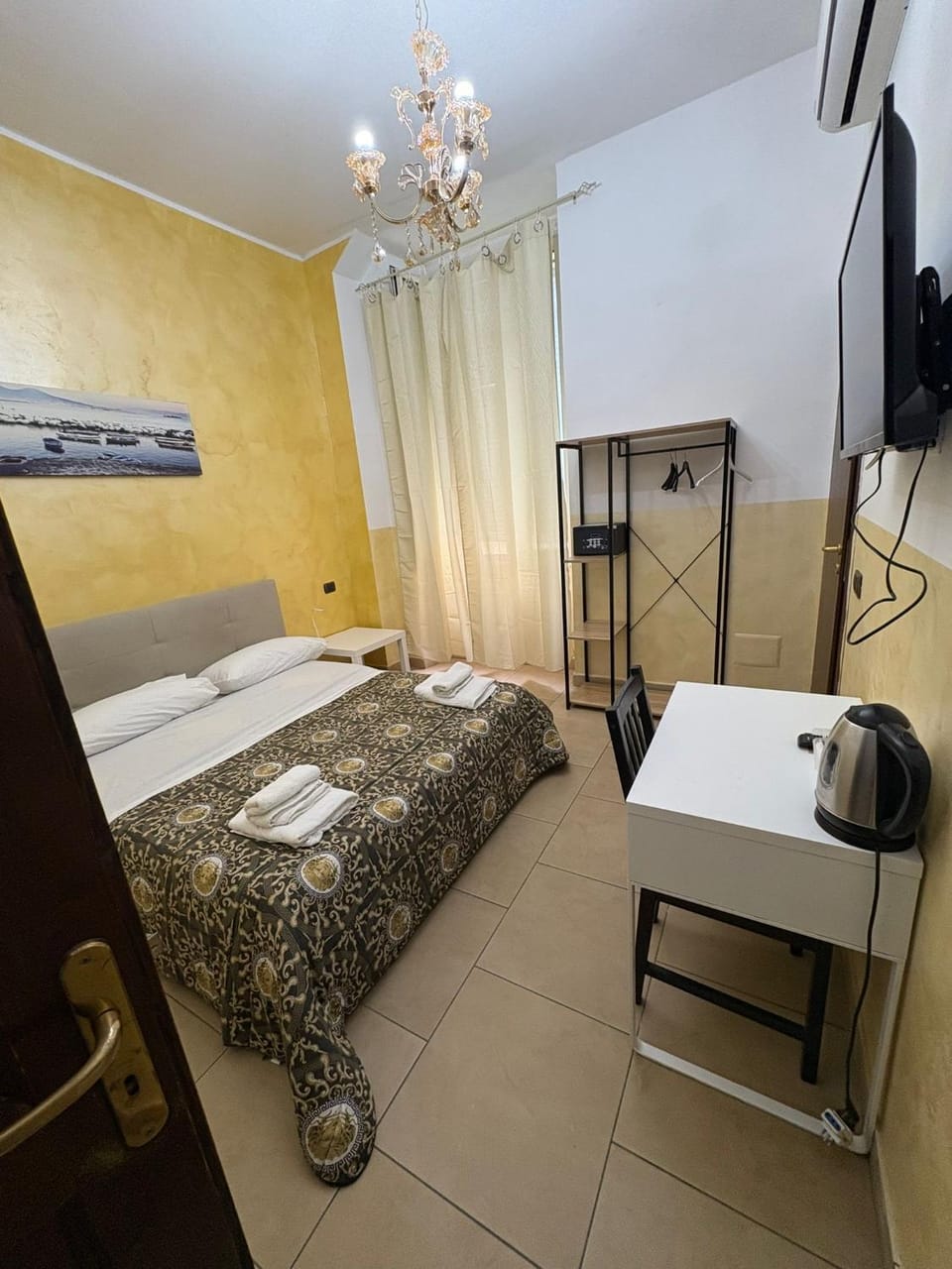 LA dimora di re Ferdinando Bed and Breakfast in Naples