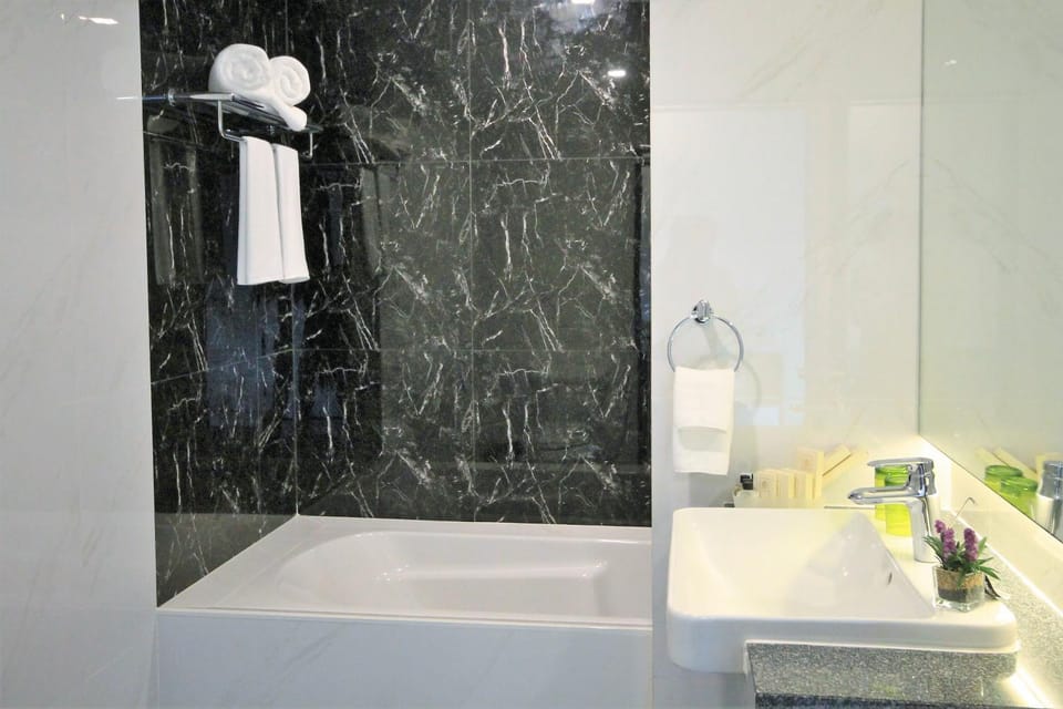 Shower, Bathroom, Bath