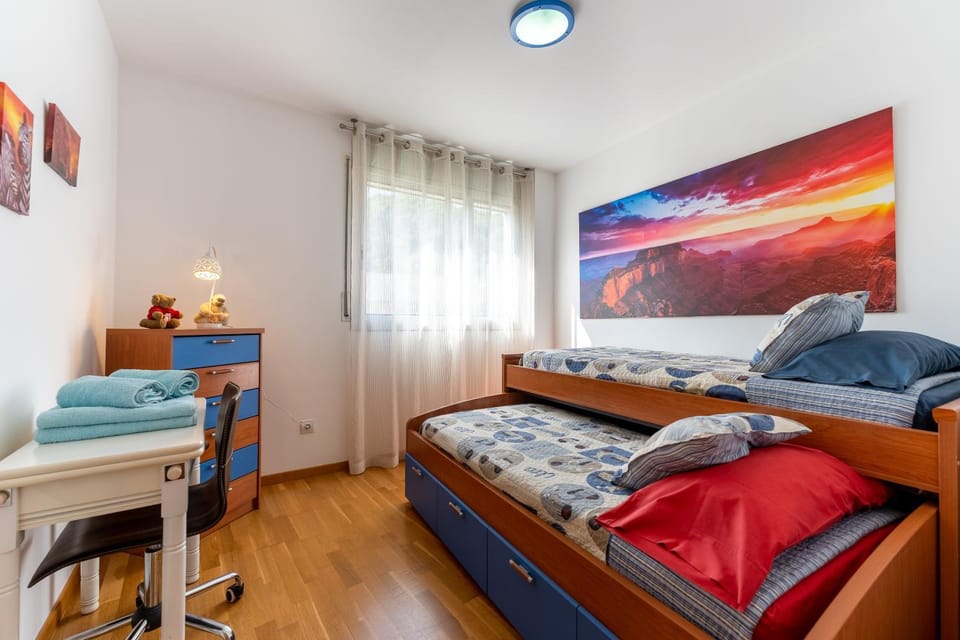 Decorative detail, Bedroom