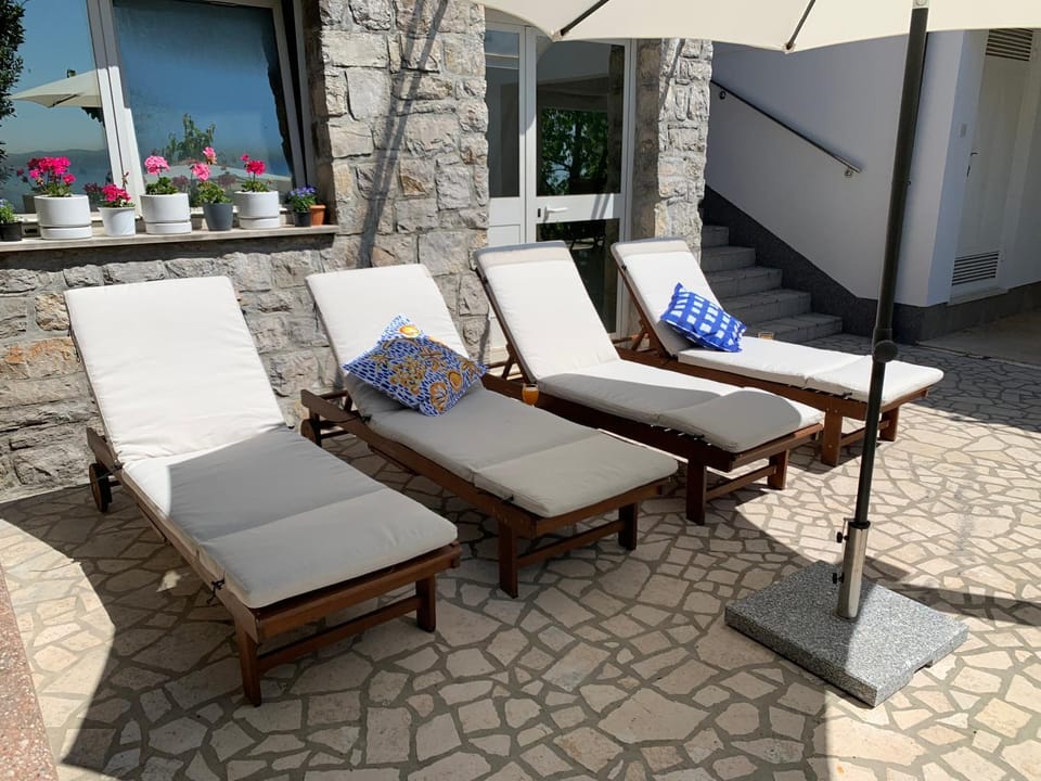 Patio, Day, View (from property/room), Balcony/Terrace, Seating area, sunbed