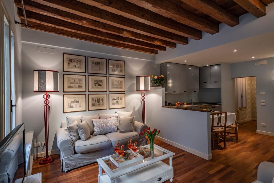 Living room, Dining area