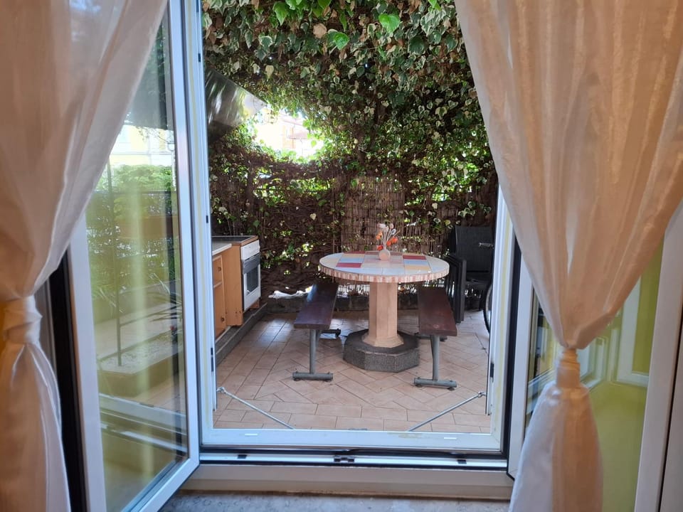 Day, Garden, Balcony/Terrace, Garden view