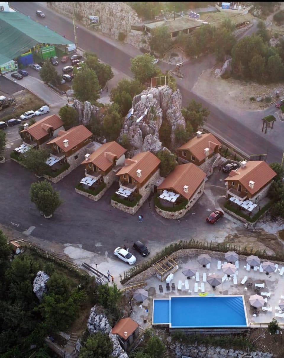 Villars Lebanon Chalet in Africa