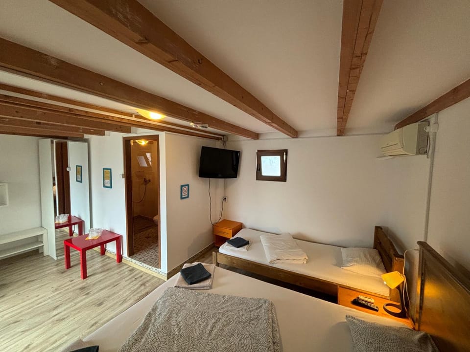 TV and multimedia, Evening entertainment, Bedroom
