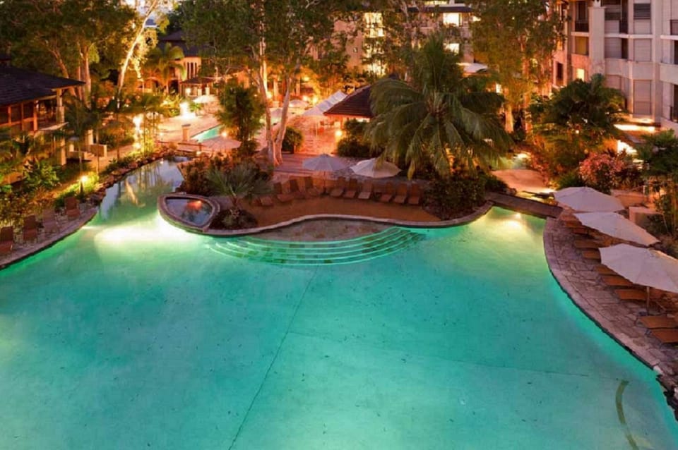 Patio, Garden, Balcony/Terrace, Balcony/Terrace, Lounge or bar, Garden view, Garden view, Pool view, Pool view, Swimming pool, Swimming pool, Inner courtyard view