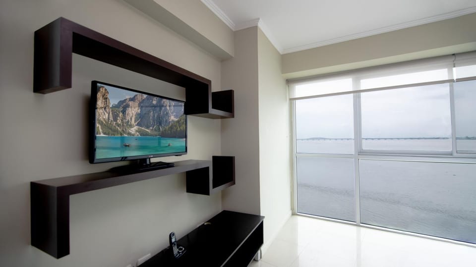 Riverfront I 2, piso 4, suite vista al rio, Puerto Santa Ana, Guayaquil Apartment in Guayaquil