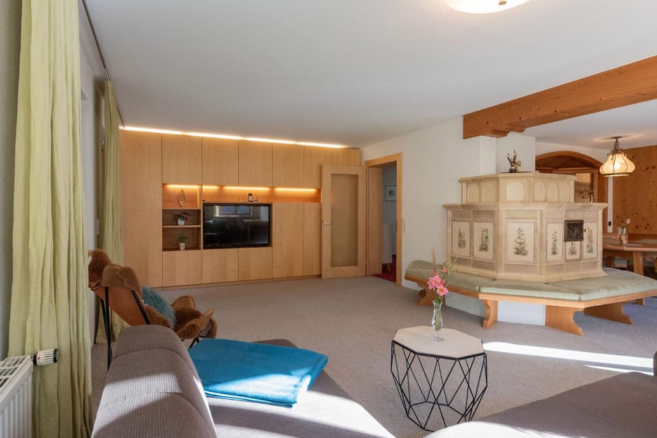 TV and multimedia, Living room, Photo of the whole room