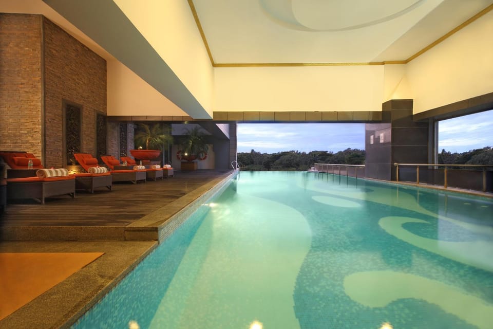 Swimming pool, Swimming pool