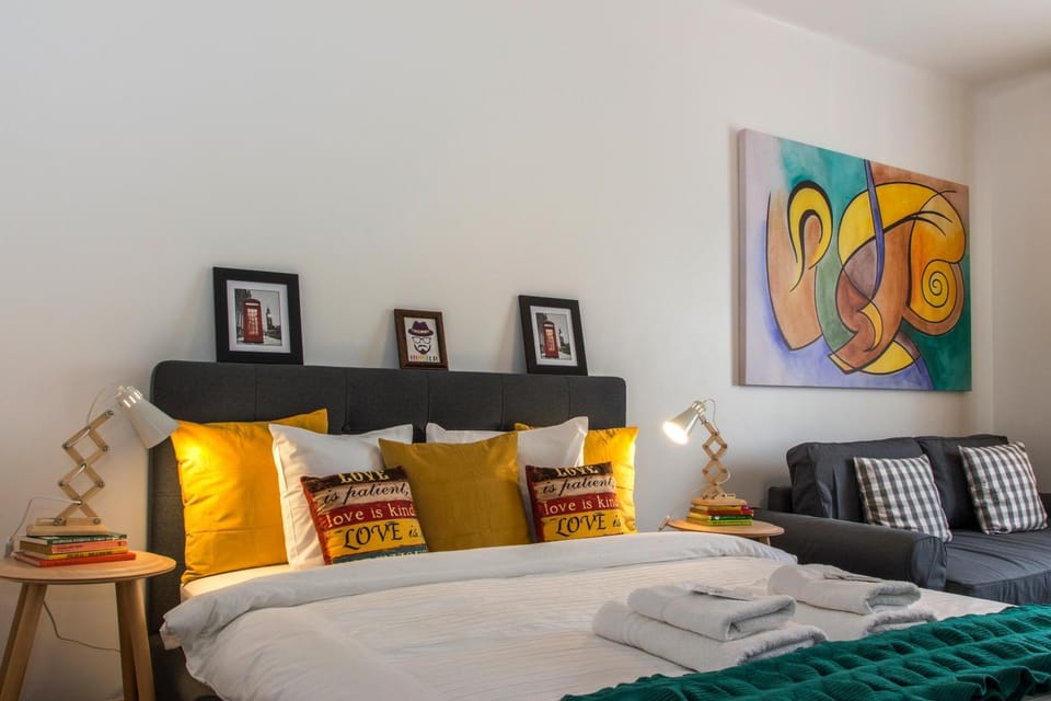 Bed, Bedroom