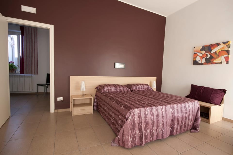Bedroom, Family