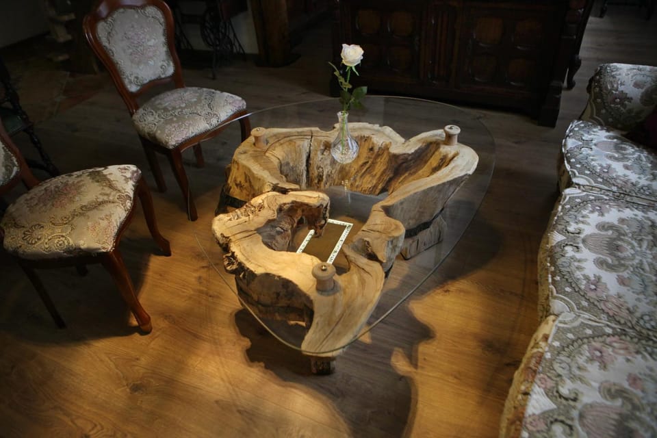 Living room, Photo of the whole room, Seating area, Dining area, hair dresser
