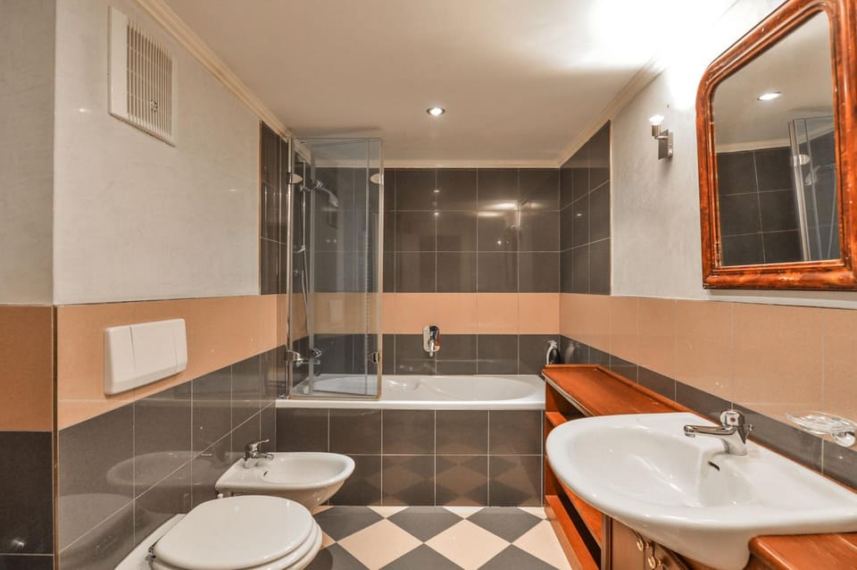 Panoramic Loft Apartment in Prague