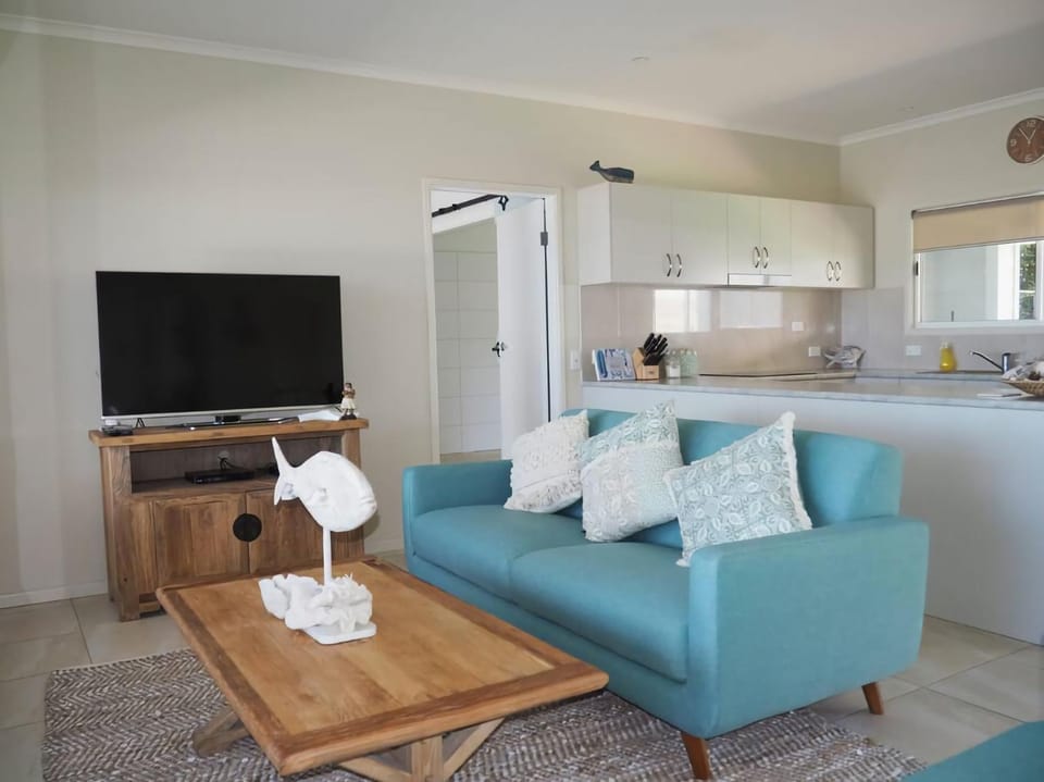 Solace Dream Beachfront Escape House in Dunk