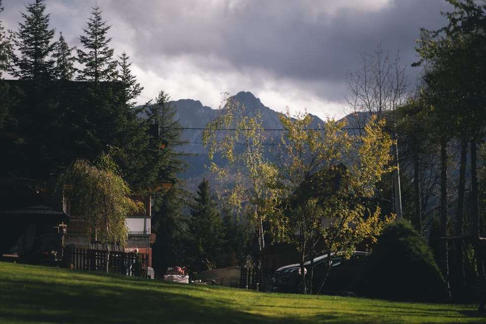 Neighbourhood, Natural landscape, Garden, Garden view, Mountain view