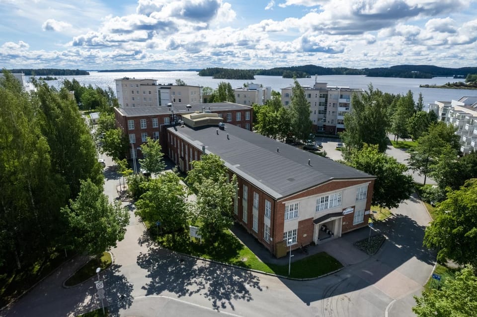 Property building, Day, Neighbourhood, Bird's eye view, Lake view