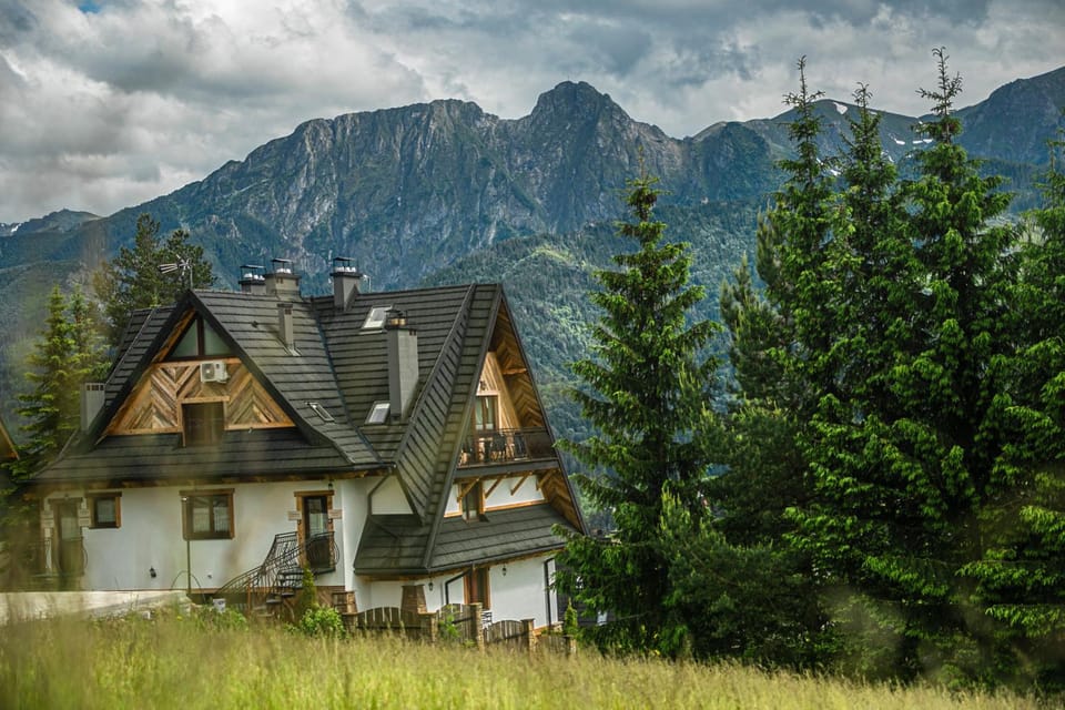 Property building, Day, Natural landscape, Mountain view