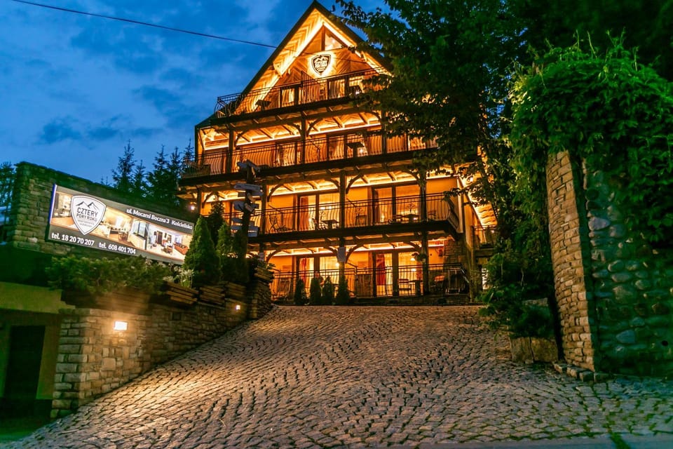 Property building, Night