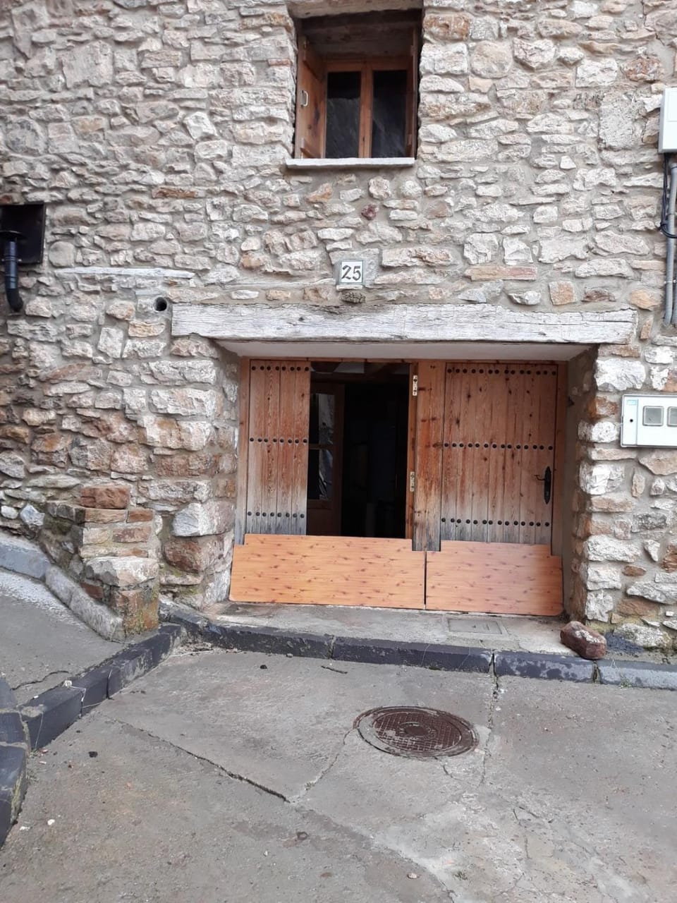 Facade/entrance