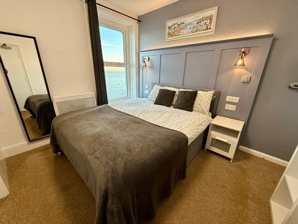 Bedroom, Sea view
