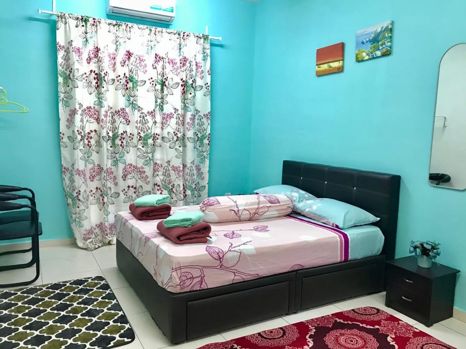 D'Q Putra Homestay Melaka Unit MIQA Bed and Breakfast in Malacca