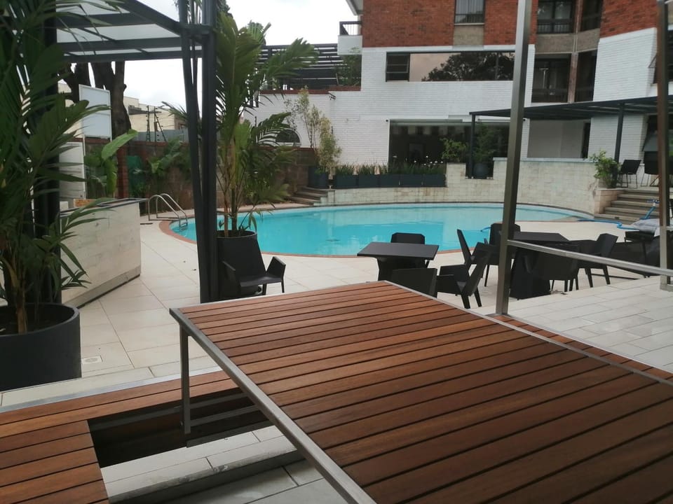 Swimming pool, Swimming pool