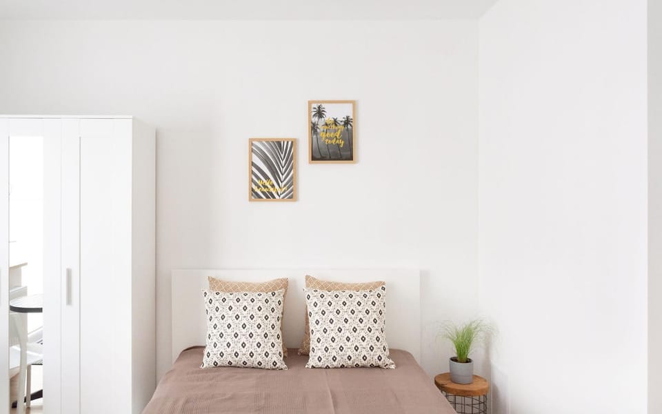 Bed, Photo of the whole room