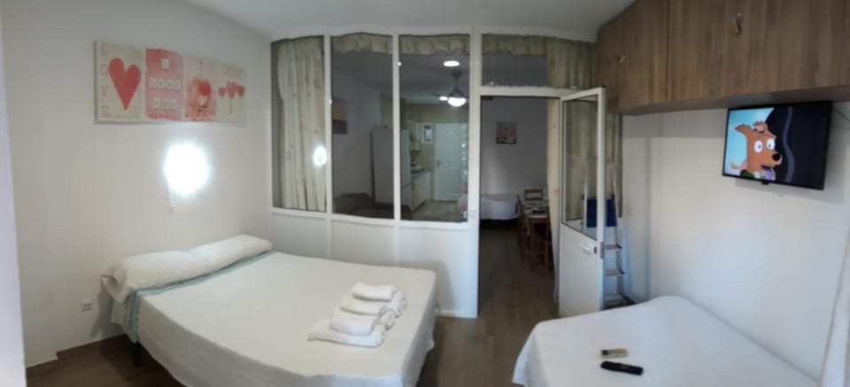 Minerva Evening Sun Study Apartment in Benalmadena