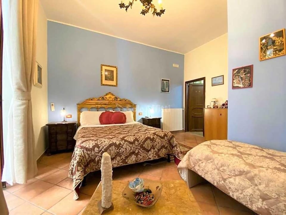 B&B Donna Anna Bed and Breakfast in Naples