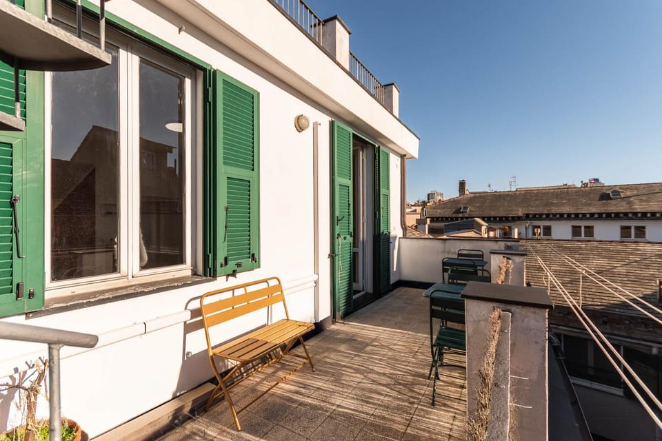 Property building, Balcony/Terrace