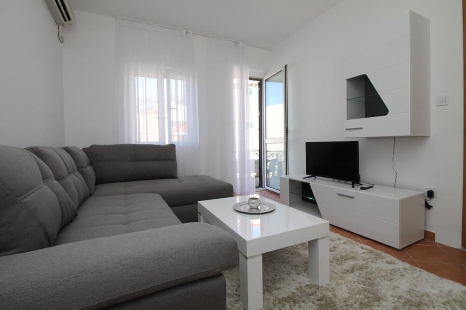 Living room, Sea view