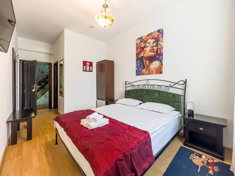 Pensiunea Byblos Hostel in Romania