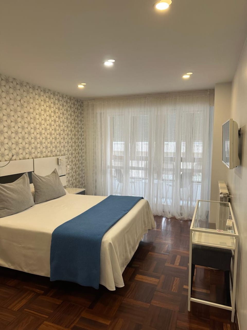 Hostal San Fernando Bed and Breakfast in Santander