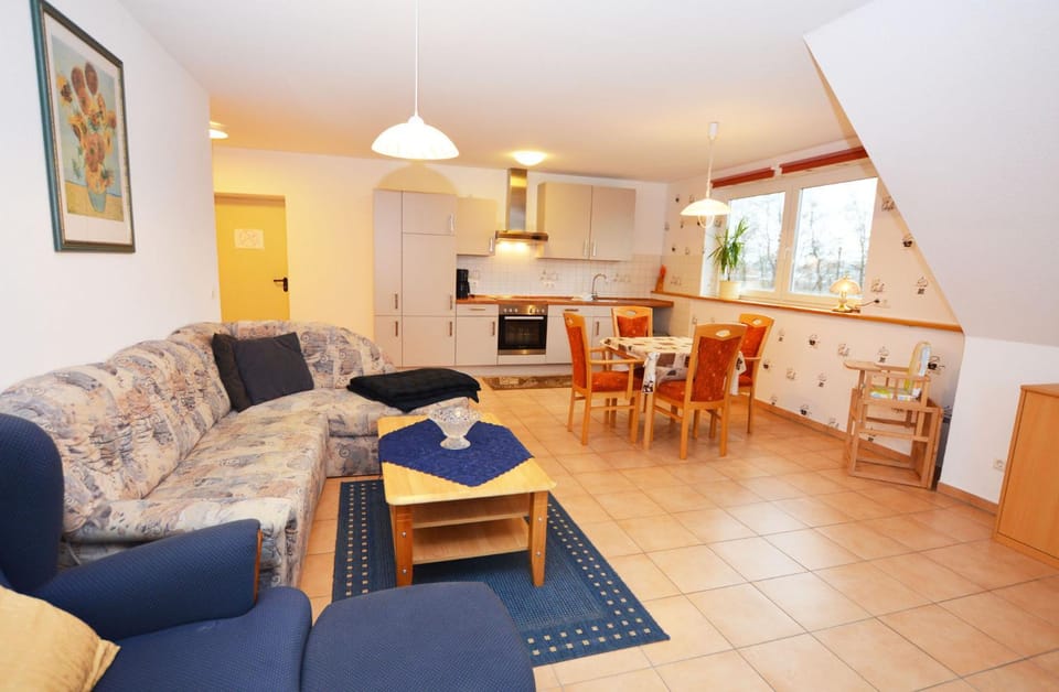 Kitchen or kitchenette, Living room, Seating area, Dining area, Garden view