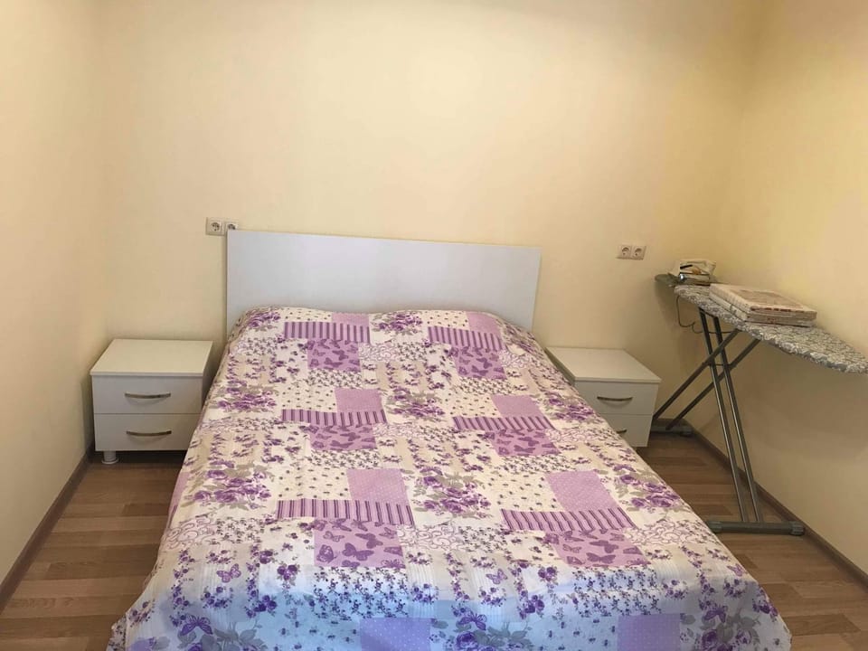 Griboedovi N.6 Apartment in Batumi