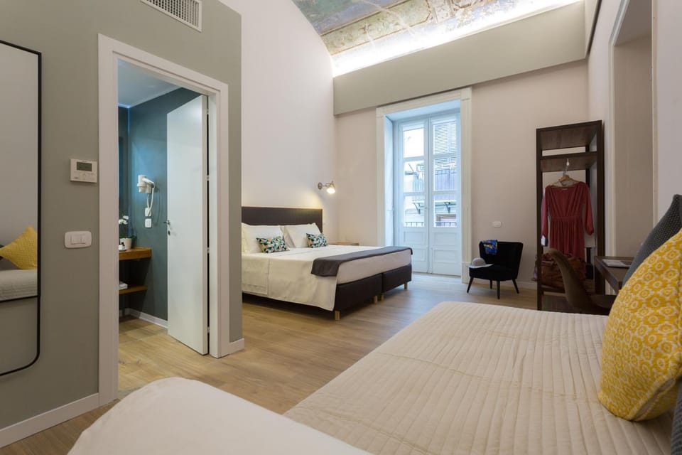 Bed, Bathroom, Balcony/Terrace, Photo of the whole room, Bedroom, wardrobe