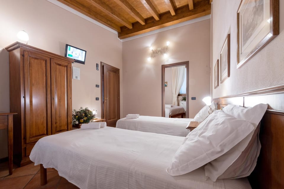Le Rondini Bed and Breakfast in Province of Brescia