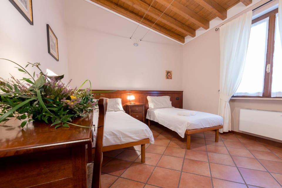 Le Rondini Bed and Breakfast in Province of Brescia