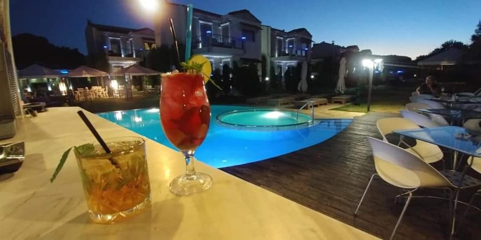 Lounge or bar, Area and facilities