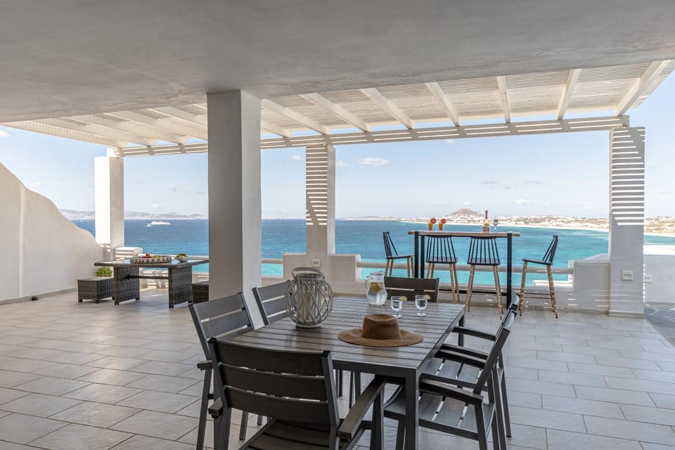 View (from property/room), Balcony/Terrace, Seating area