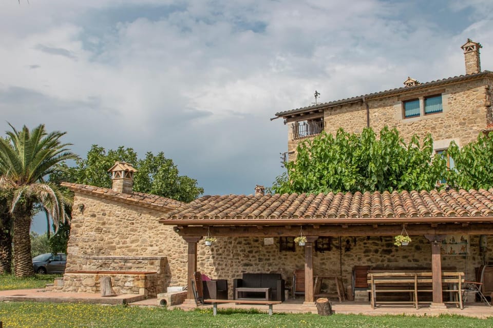 Property building, Day, BBQ facilities, Internal: Not applicable to any particular room