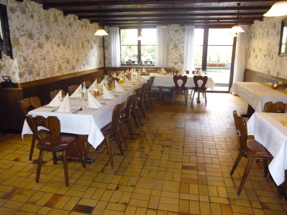 Restaurant/places to eat
