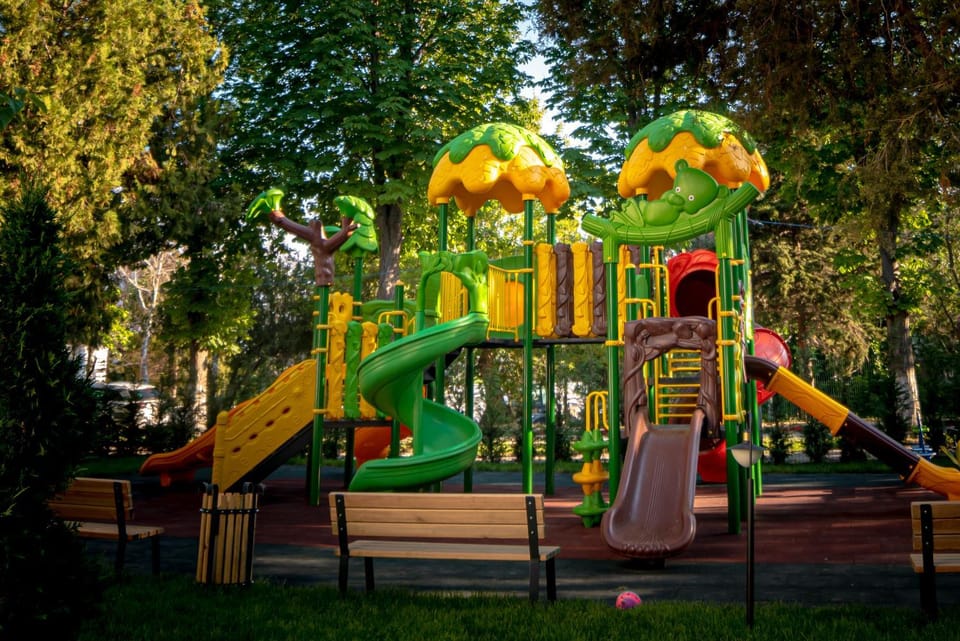 Day, Children play ground, Garden