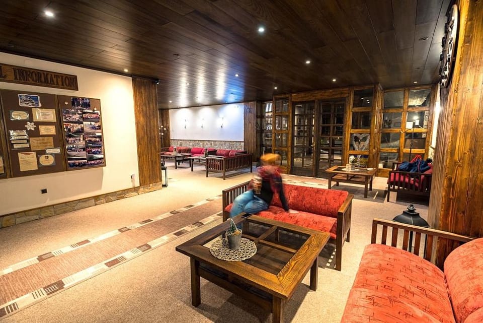 Lobby or reception, Lounge or bar