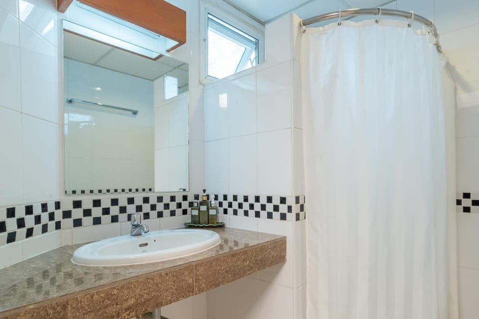 New Siam III Guest House Hotel in Bangkok