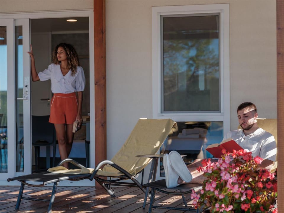 Balcony/Terrace, sunbed