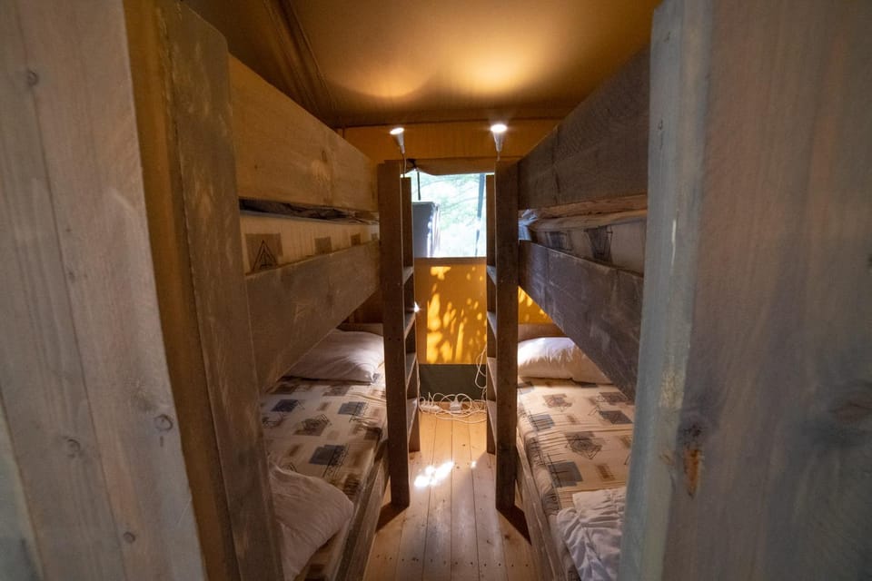 Bed, bunk bed