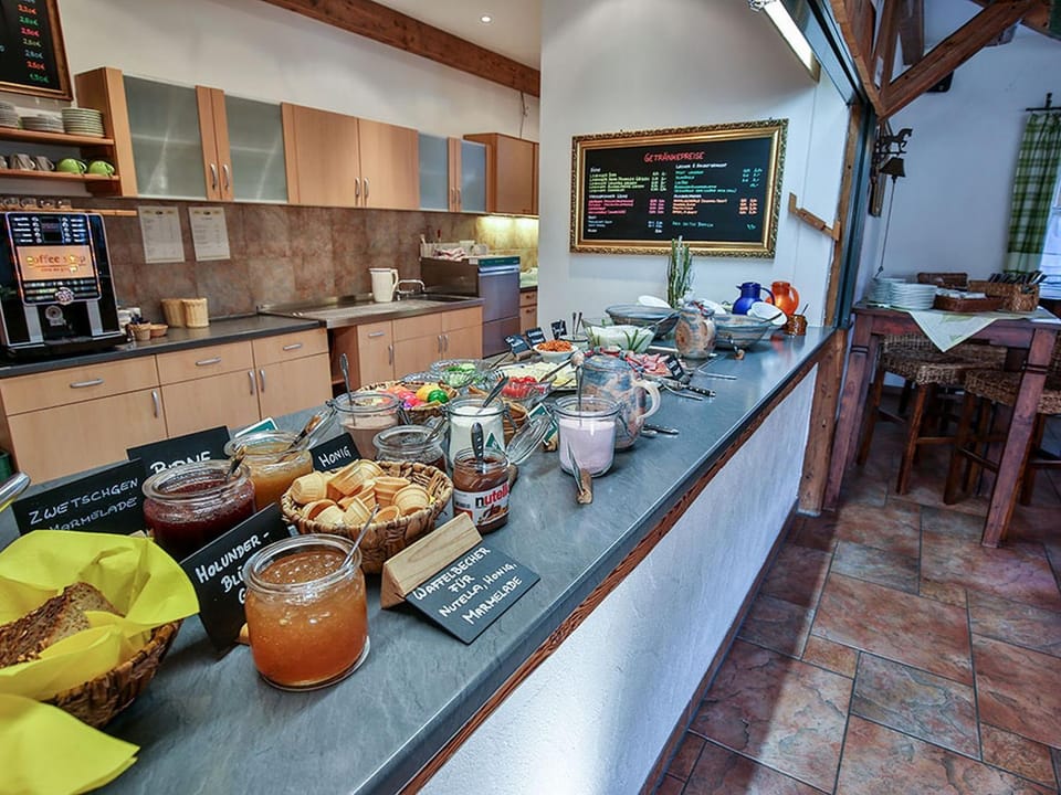 Breakfast, Buffet breakfast