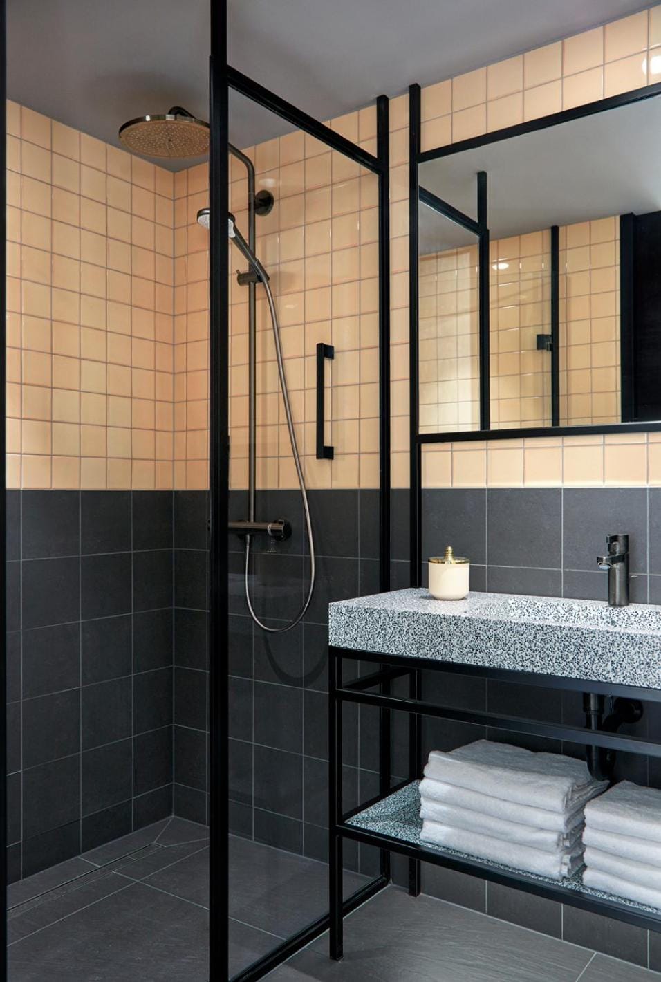 Shower, Bathroom, towels