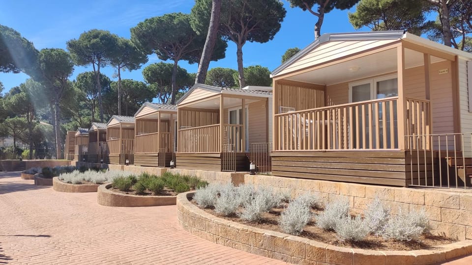 Interpals Eco Resort Campground/ 
RV Resort in Baix Empordà