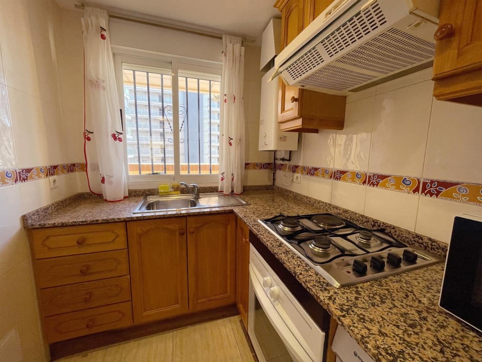 Kitchen or kitchenette, minibar, pet friendly, stove